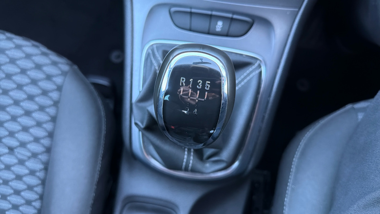 Vauxhall Astra 1.4i 16V Design 5dr Petrol Hatchback